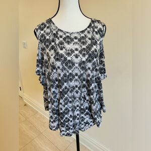 Free People Black and White Cold Shoulder Flowing Tee